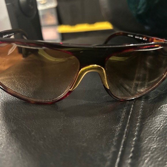 Women\'s Brown Gradient Shield Sunglasses with Gold Accents main image 5